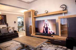 One Fine Stay Cove - A modern & homely apartment!, Nairobi Central